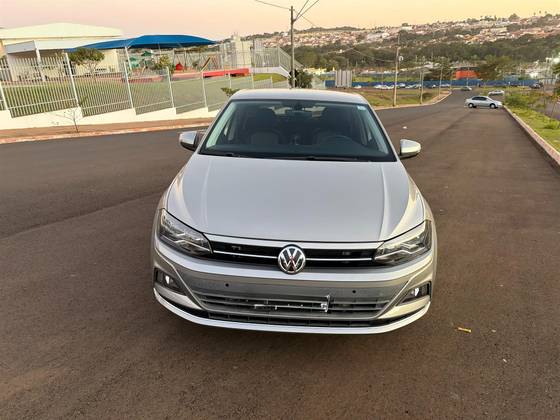 VOLKSWAGEN POLO 1.0 200 TSI HIGHLINE AUTOMÁTICO VOLKSWAGEN POLO 1.0 200 TSI HIGHLINE AUTOMÁTICO